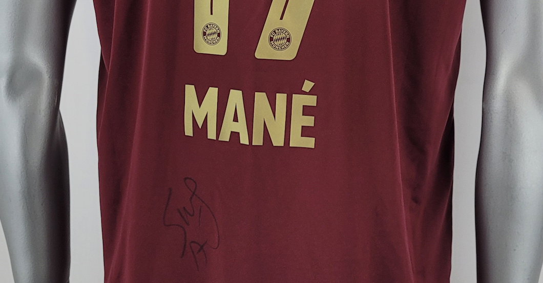 Mané FCB-Sondertrikot    Mané FCB-Sondertrikot