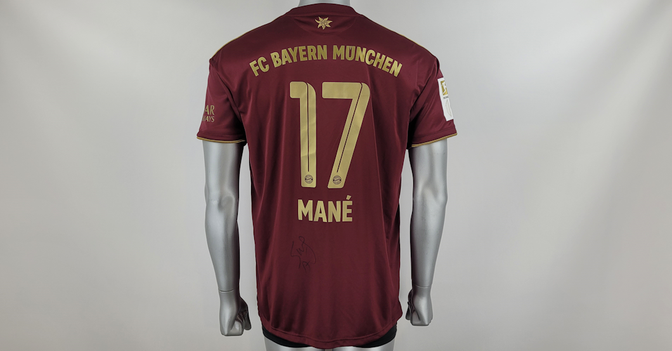 Mané FCB-Sondertrikot    Mané FCB-Sondertrikot