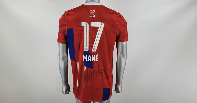 Manés Sondertrikot   Manés Sondertrikot