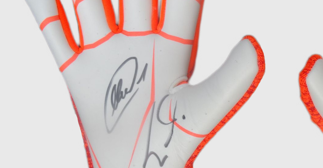 Manu Neuer Handschuhe    Manu Neuer Handschuhe