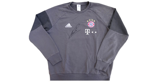 Manuel Neuer FCB Pulli   Manuel Neuer FCB Pulli