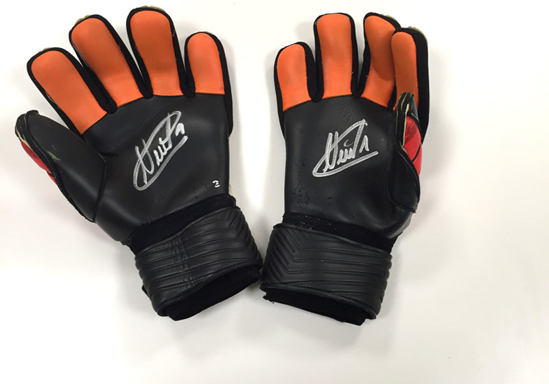  Manuels Torwarthandschuhe 