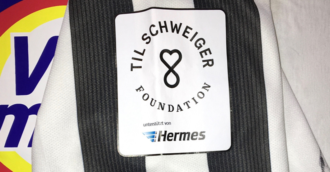  Marco Fabian Sondertrikot 