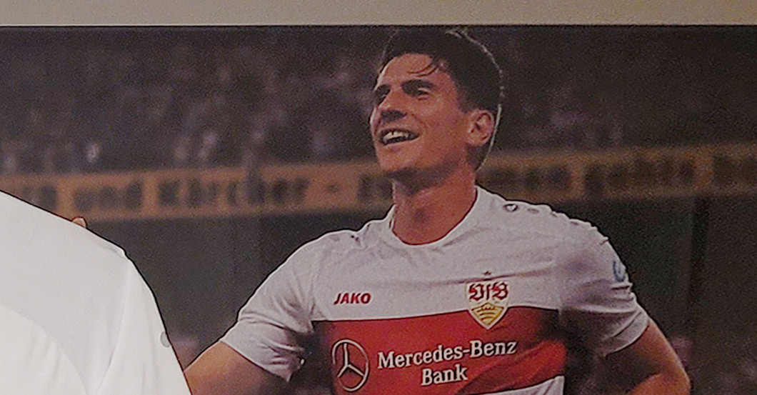  Mario Gomez Rahmen  