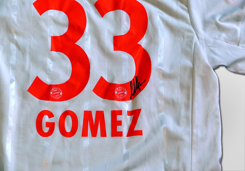 Mario Gomez Trikot   Mario Gomez Trikot