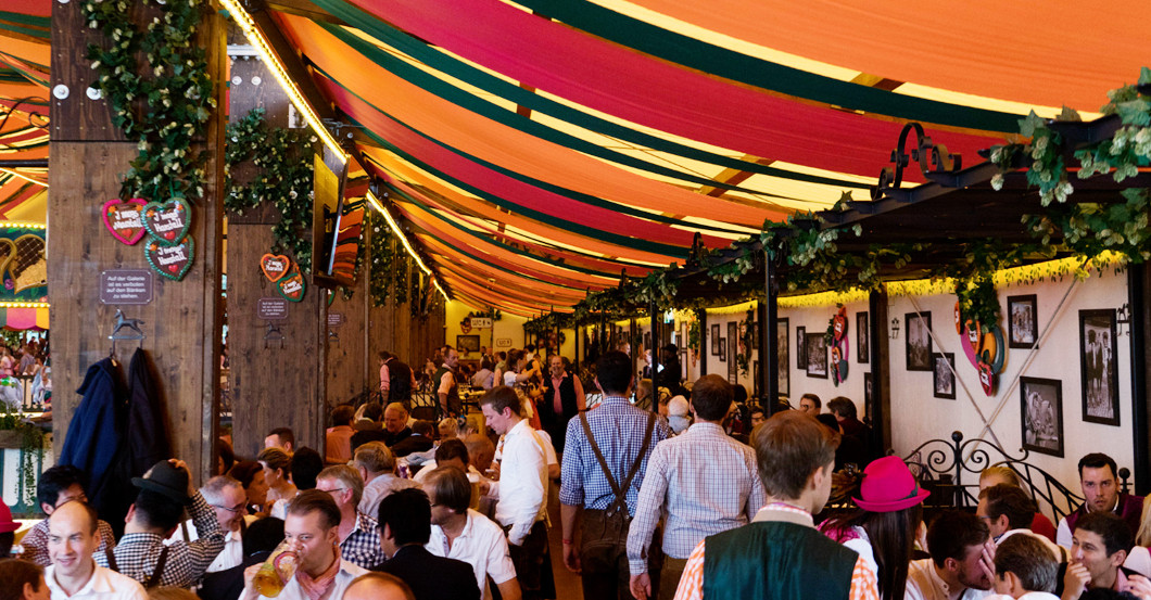  Marstall Oktoberfesttisch 