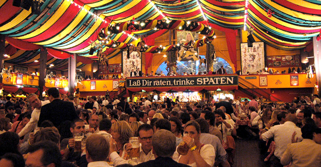  Marstall Oktoberfesttisch 