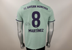  Martínez Trikot signiert 