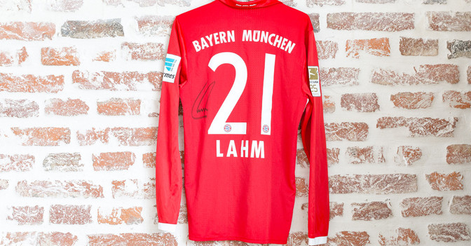 Matchworn Trikot Lahm   Matchworn Trikot Lahm