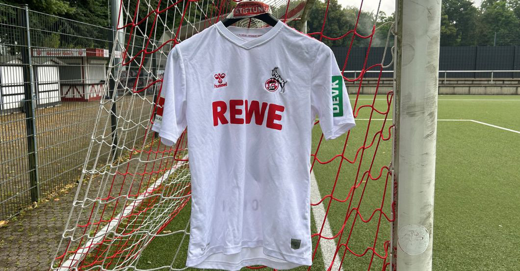 Matchworn Trikot Maina   Matchworn Trikot Maina