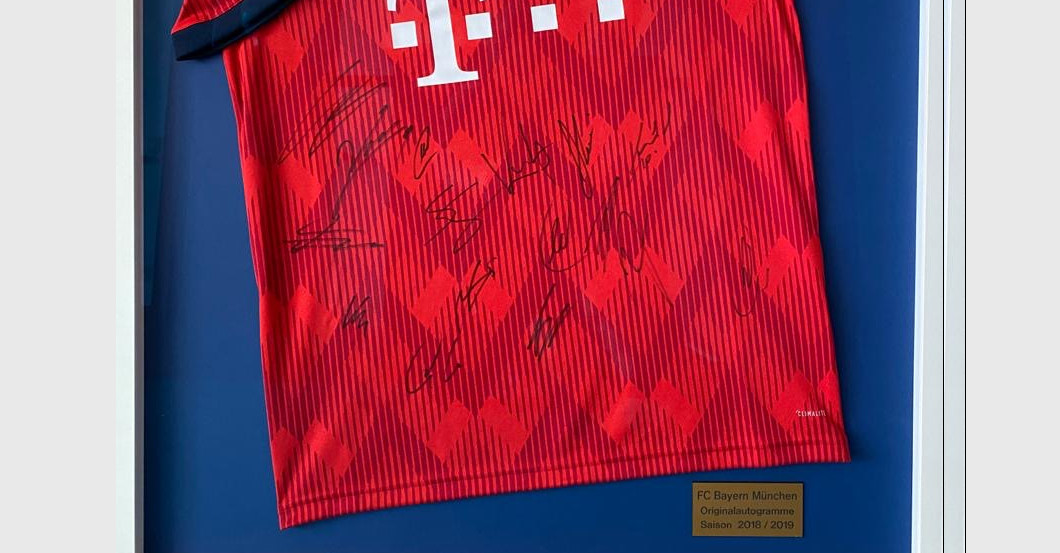 Meistertrikot Bayern   Meistertrikot Bayern