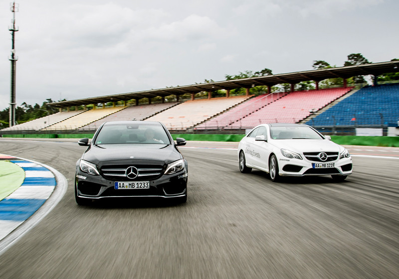 Mercedes-Fahrertraining    Mercedes-Fahrertraining