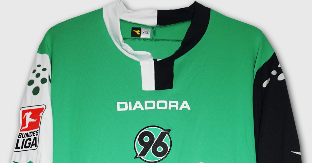 Mertesacker H96 Trikot   Mertesacker H96 Trikot