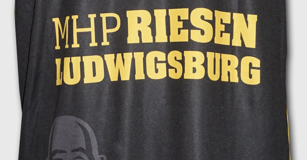 MHP Riesen Trikot McCray   MHP Riesen Trikot McCray