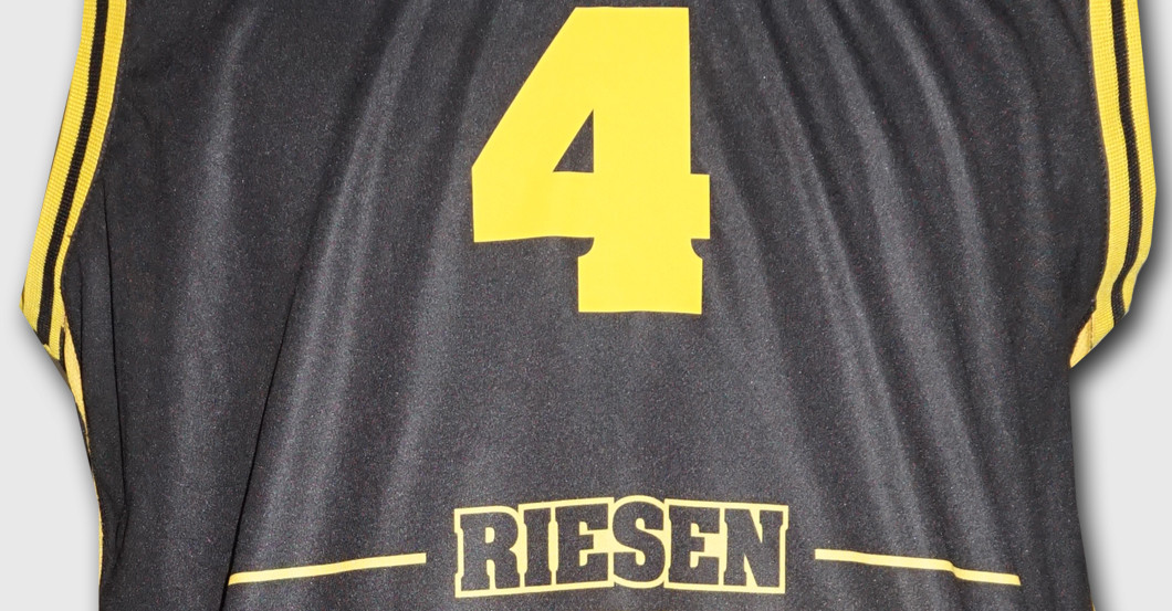 MHP Riesen Trikot McCray   MHP Riesen Trikot McCray