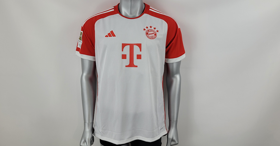 Minjae Kim FCB-Trikot   Minjae Kim FCB-Trikot