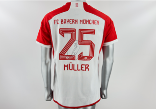  Müller FCB-Trikot 