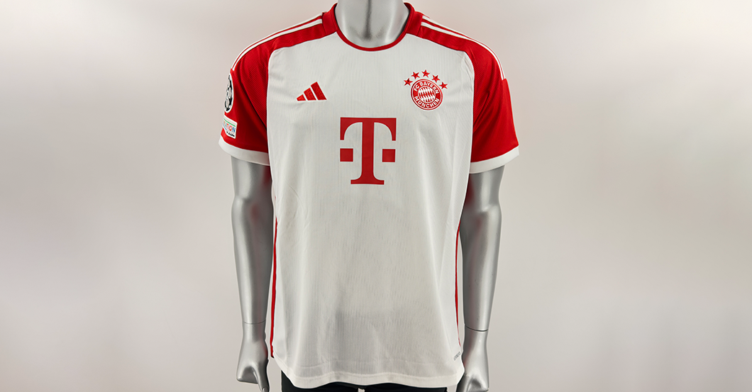 Müller FCB-Trikot   Müller FCB-Trikot