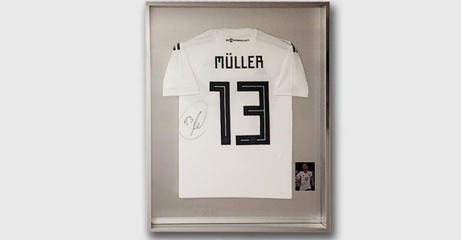  Müller Rahmen signiert 