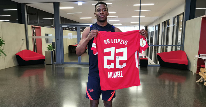 Mukiele Pokaltrikot   Mukiele Pokaltrikot