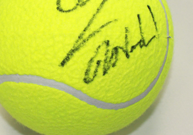  Nadals Tennisball 