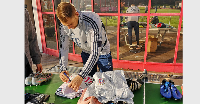 Neuer Poloshirt   Neuer Poloshirt