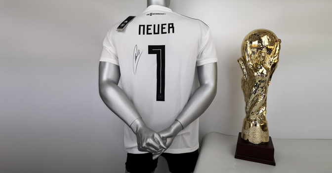 Neuer Trikot Pokal   Neuer Trikot Pokal