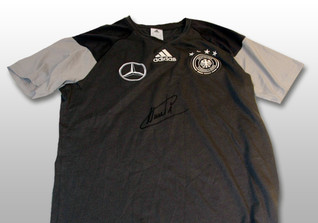 Neuers DFB Shirt  