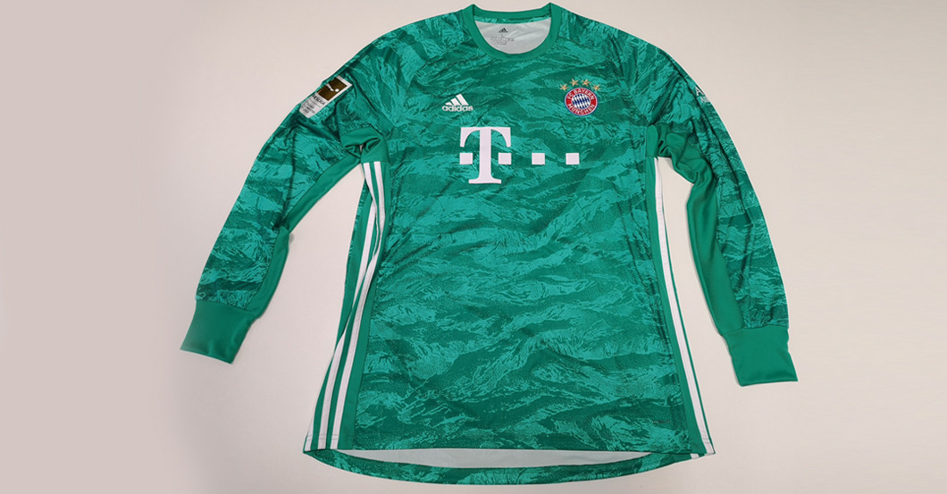 Neuers Torwarttrikot    Neuers Torwarttrikot