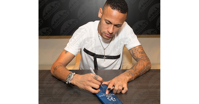  Neymars signierter Schirm 