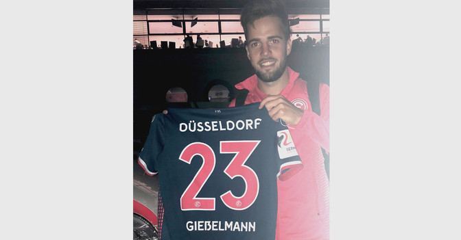 Niko Gießelmann Trikot   Niko Gießelmann Trikot