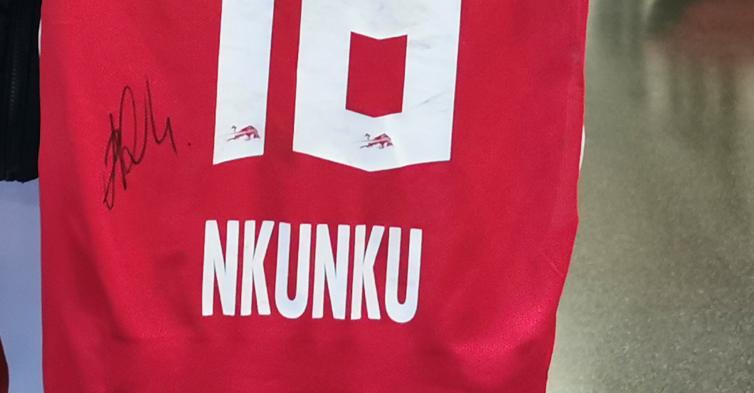 Nkunku Pokaltrikot I   Nkunku Pokaltrikot I