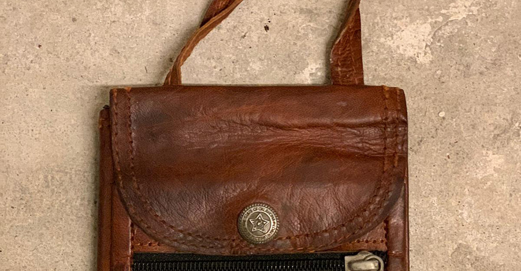 Notizbuch und Bauchtasche   Notizbuch und Bauchtasche