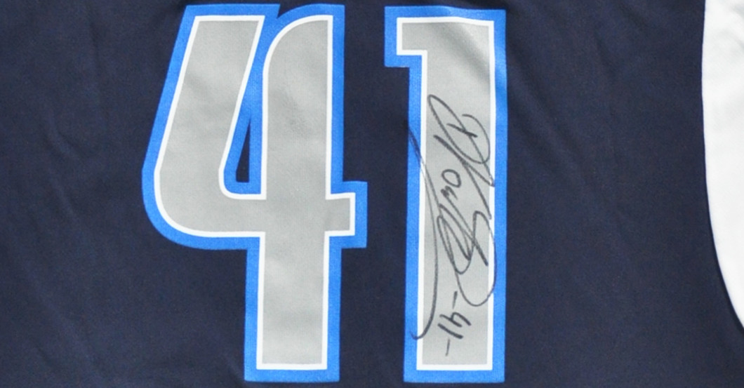 Nowitzkis Mavs Trikot   Nowitzkis Mavs Trikot