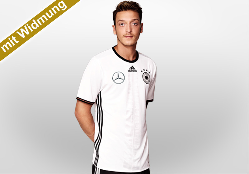 Özil Trikot gewidmet 