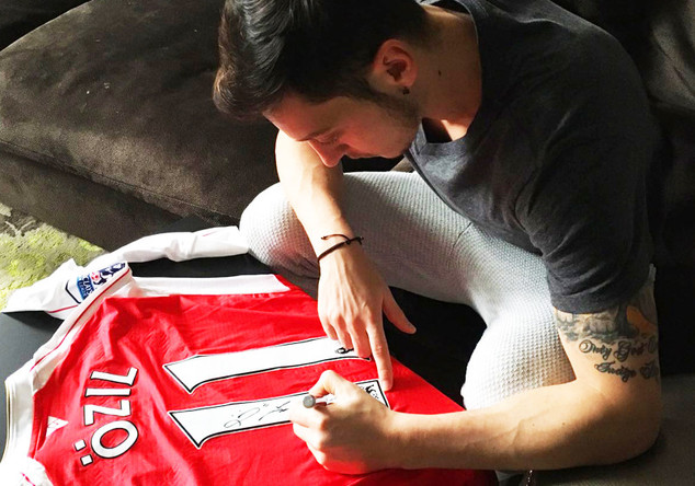  Özils Matchworn Trikot 