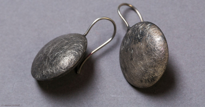 Ohrringe Kugeln dunkel   Ohrringe Kugeln dunkel