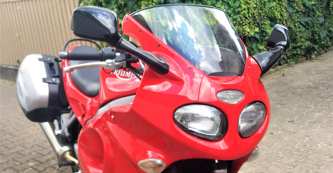 Oldtimer rotes Motorrad    Oldtimer rotes Motorrad