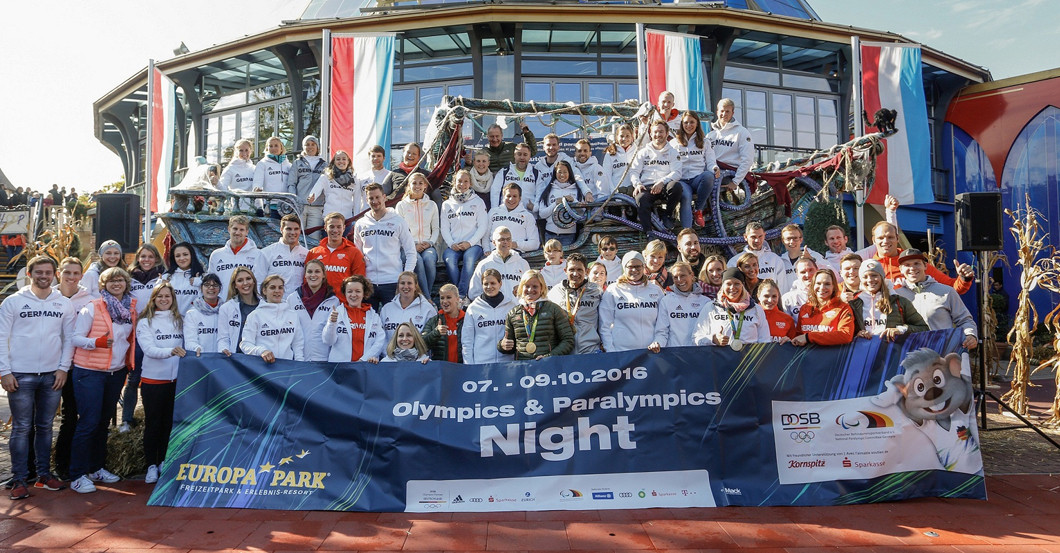 Olympia Banner signiert   Olympia Banner signiert