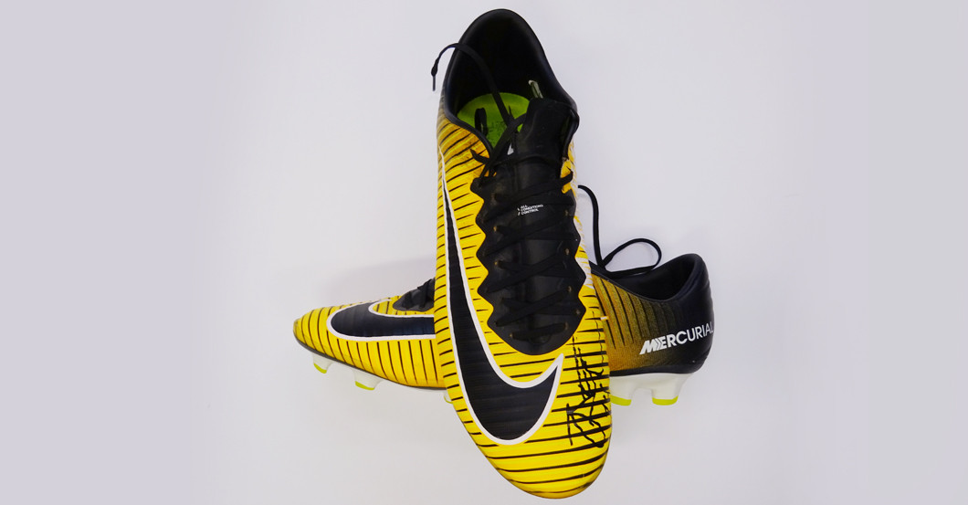  Outfit Anastasios Donis 