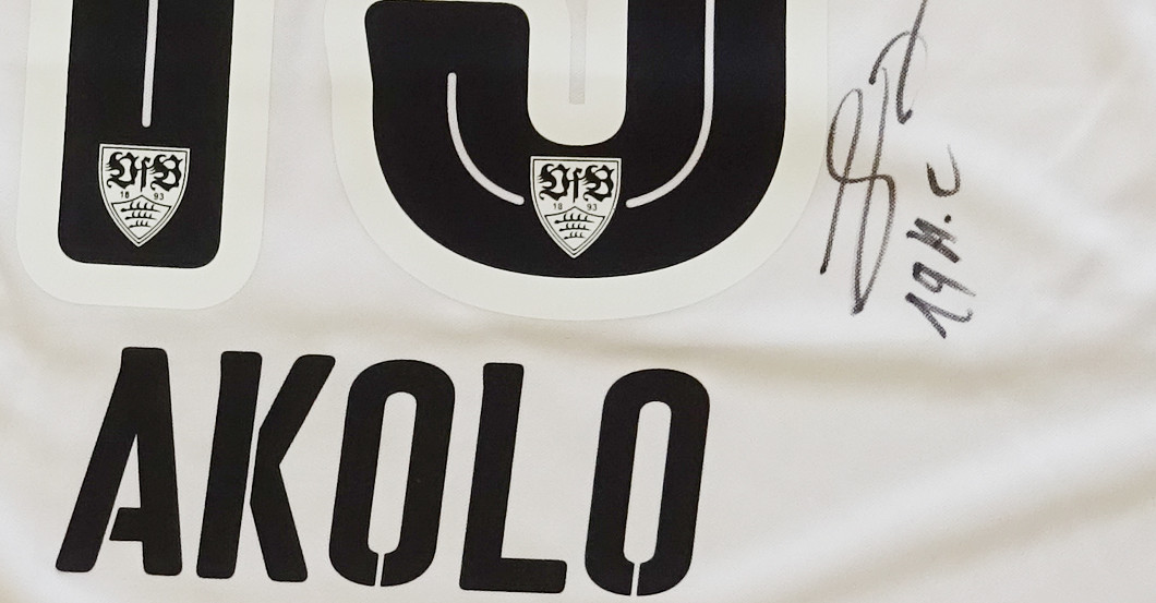  Outfit Chadrac Akolo 