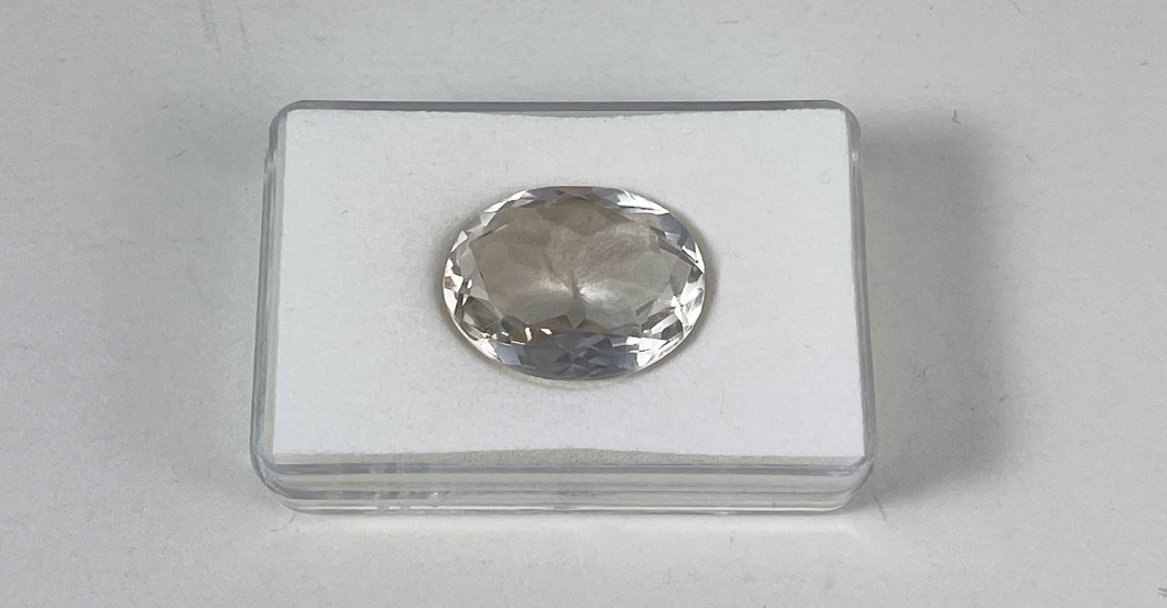 Ovaler Bergkristall   Ovaler Bergkristall