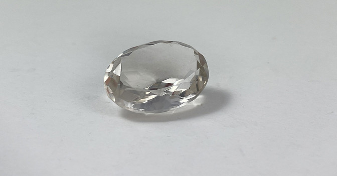 Ovaler Bergkristall   Ovaler Bergkristall