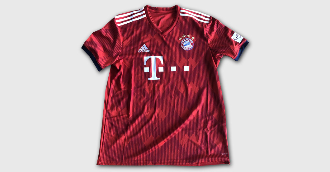 Overath Bayern Trikot   Overath Bayern Trikot