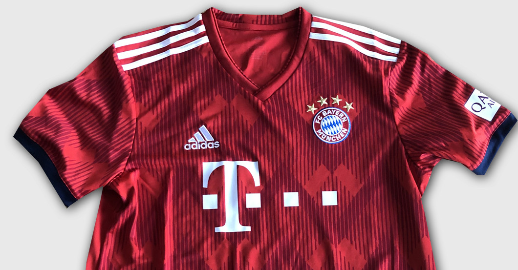 Overath Bayern Trikot   Overath Bayern Trikot