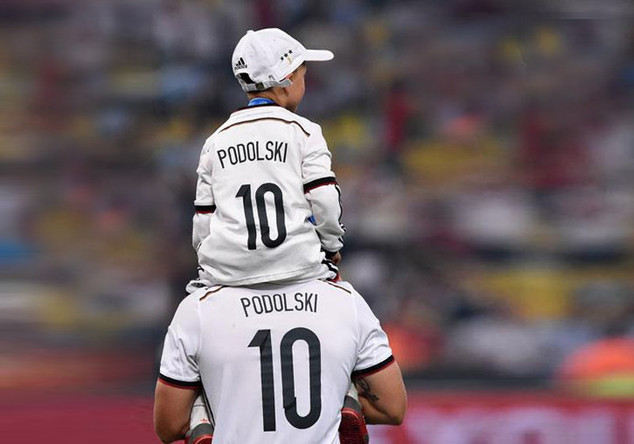 Podolskis Trikots   Podolskis Trikots