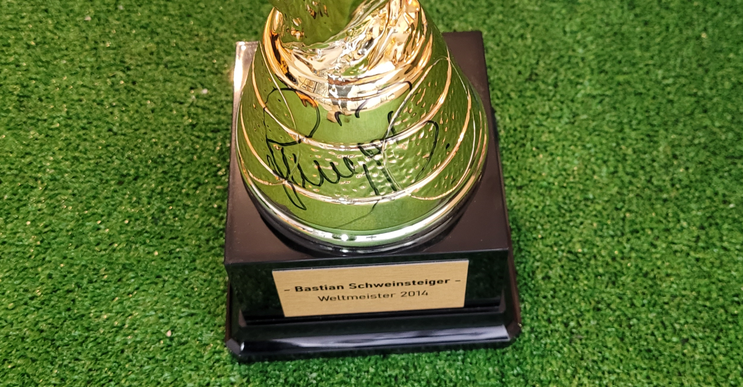  Pokal Schweinsteiger  