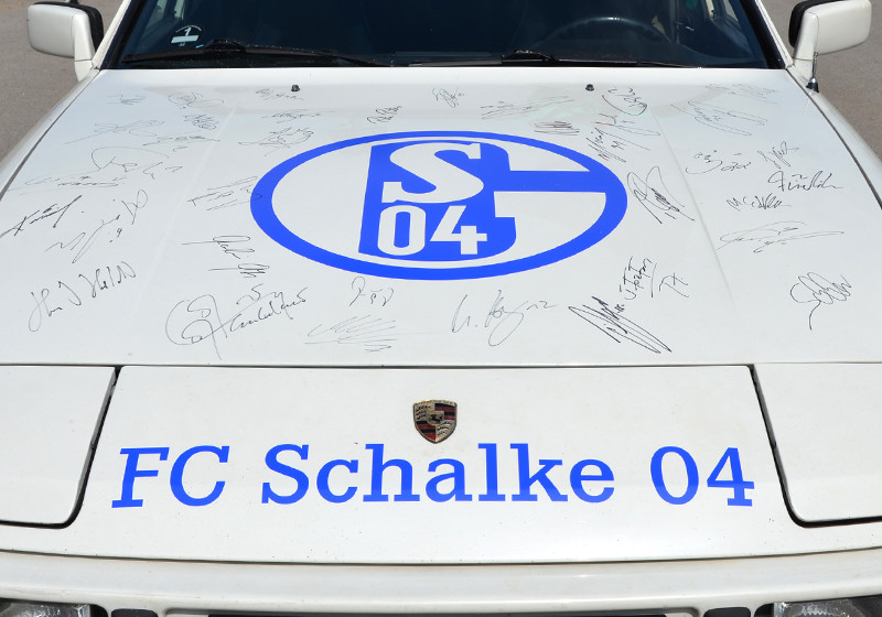 Porsche im Schalke-Design   Porsche im Schalke-Design
