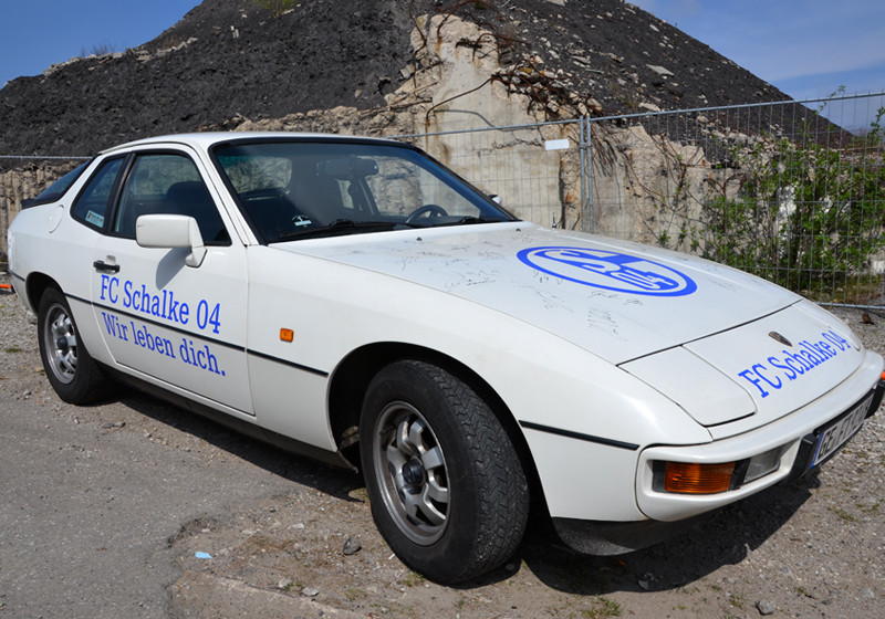 Porsche im Schalke-Design   Porsche im Schalke-Design
