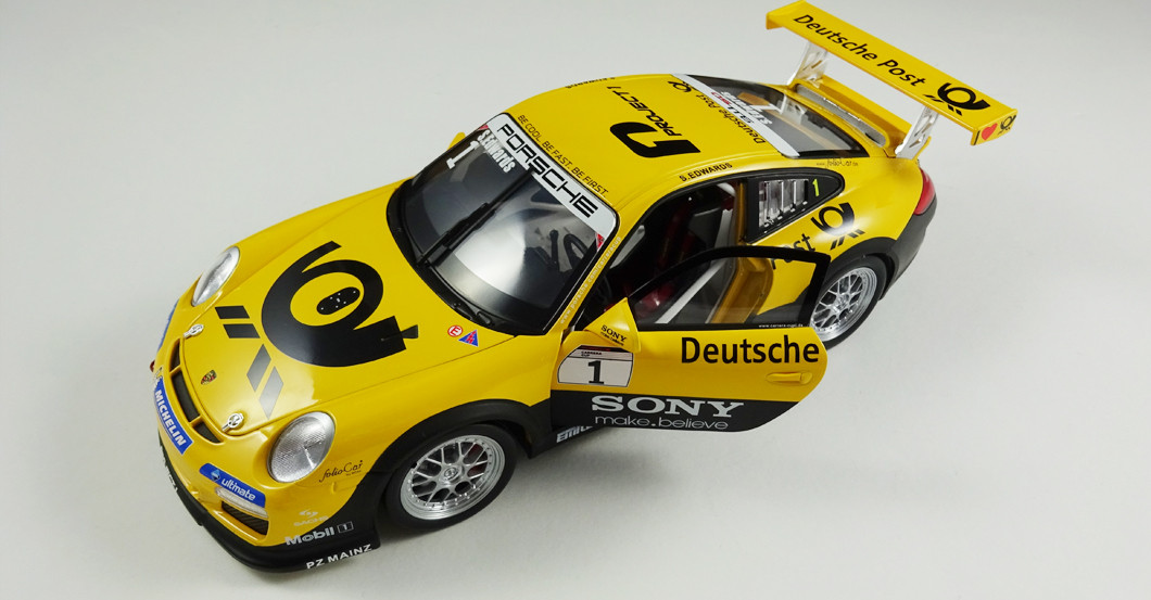 Porsche Modell groß   Porsche Modell groß